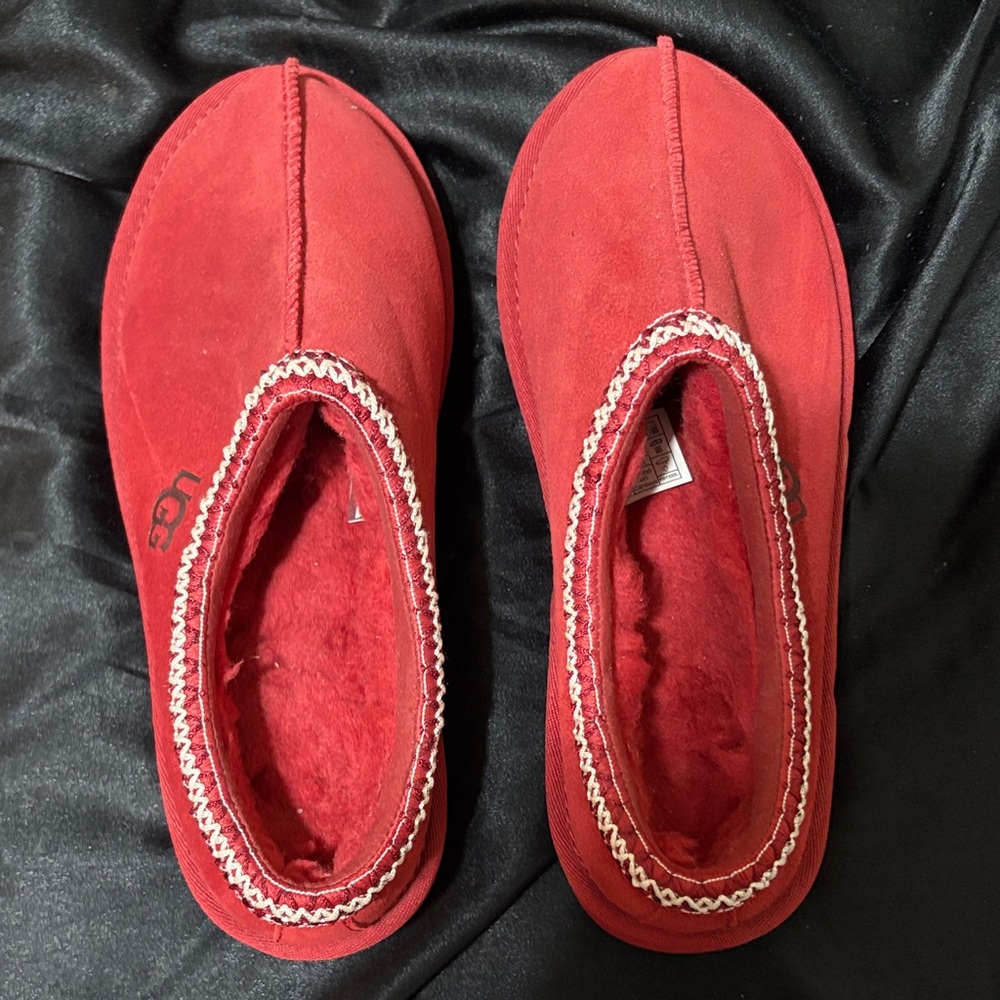 UGG Women's Vibrant Red Slippers